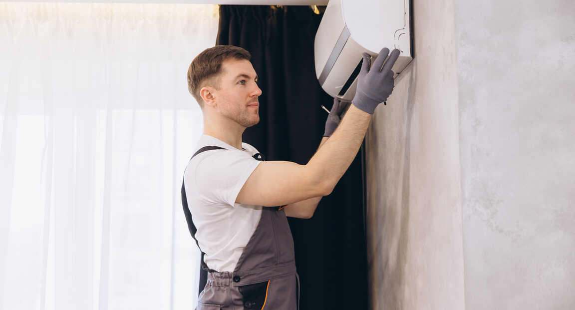 Klímaszerelés árak Budapest: miért nem ugyanannyiba kerül egy panelben és egy téglalakásban?